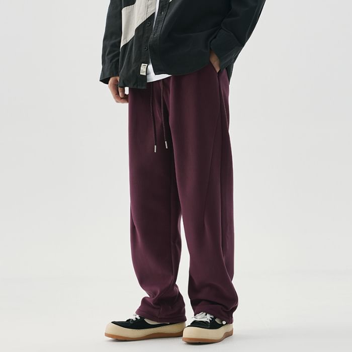 Nataro - Mid Rise Plain Straight Leg Sweatpants