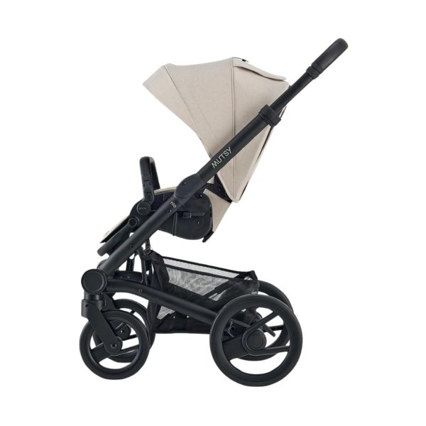 Mutsy Nio Kinderwagen - Black Frame - Cosmic Sand / Black
