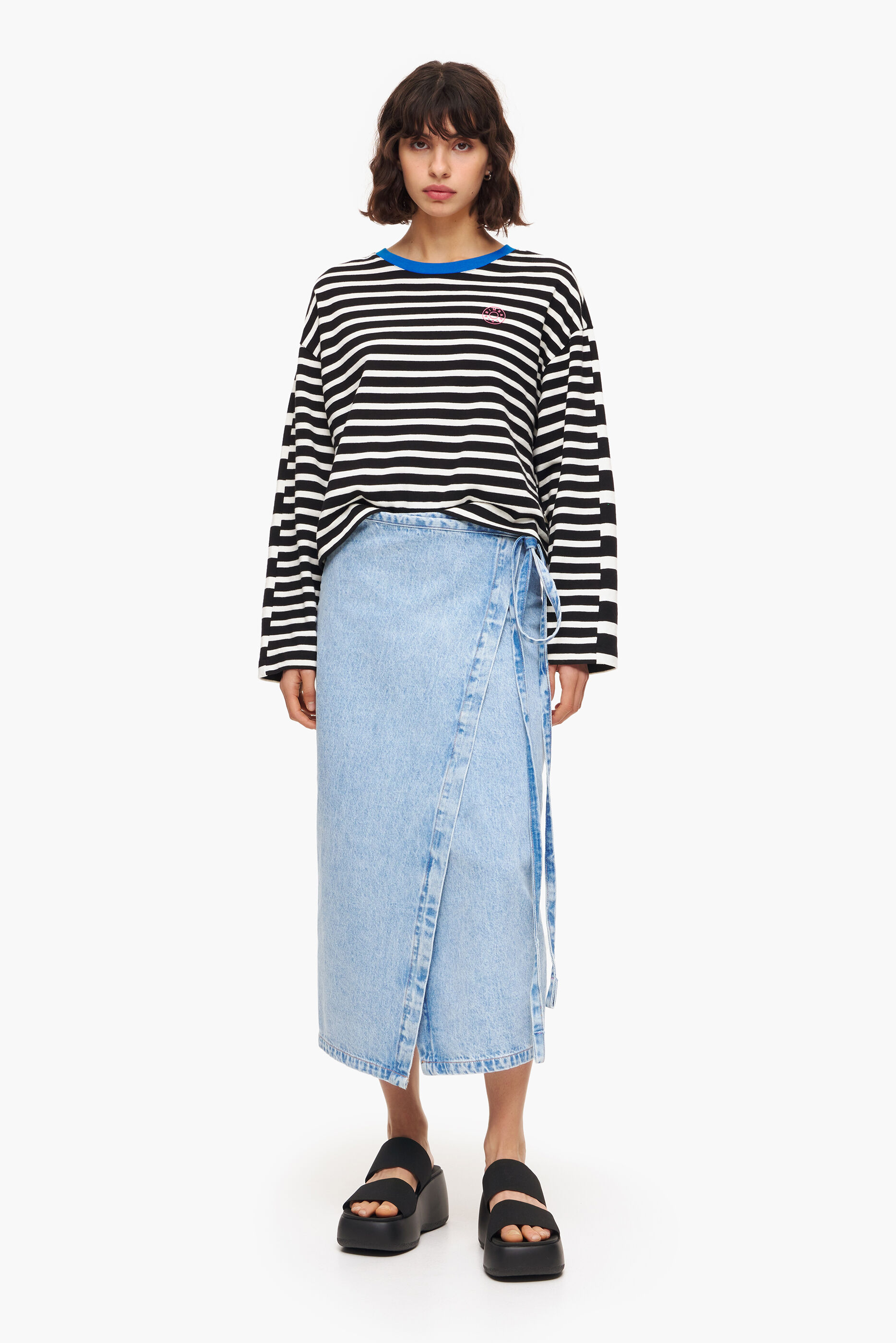 saia pareô midi em jeans azul claro