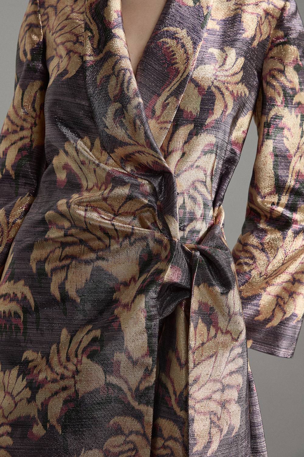 KarenMillen Petite robe mini blazer cintrée métallique et florale