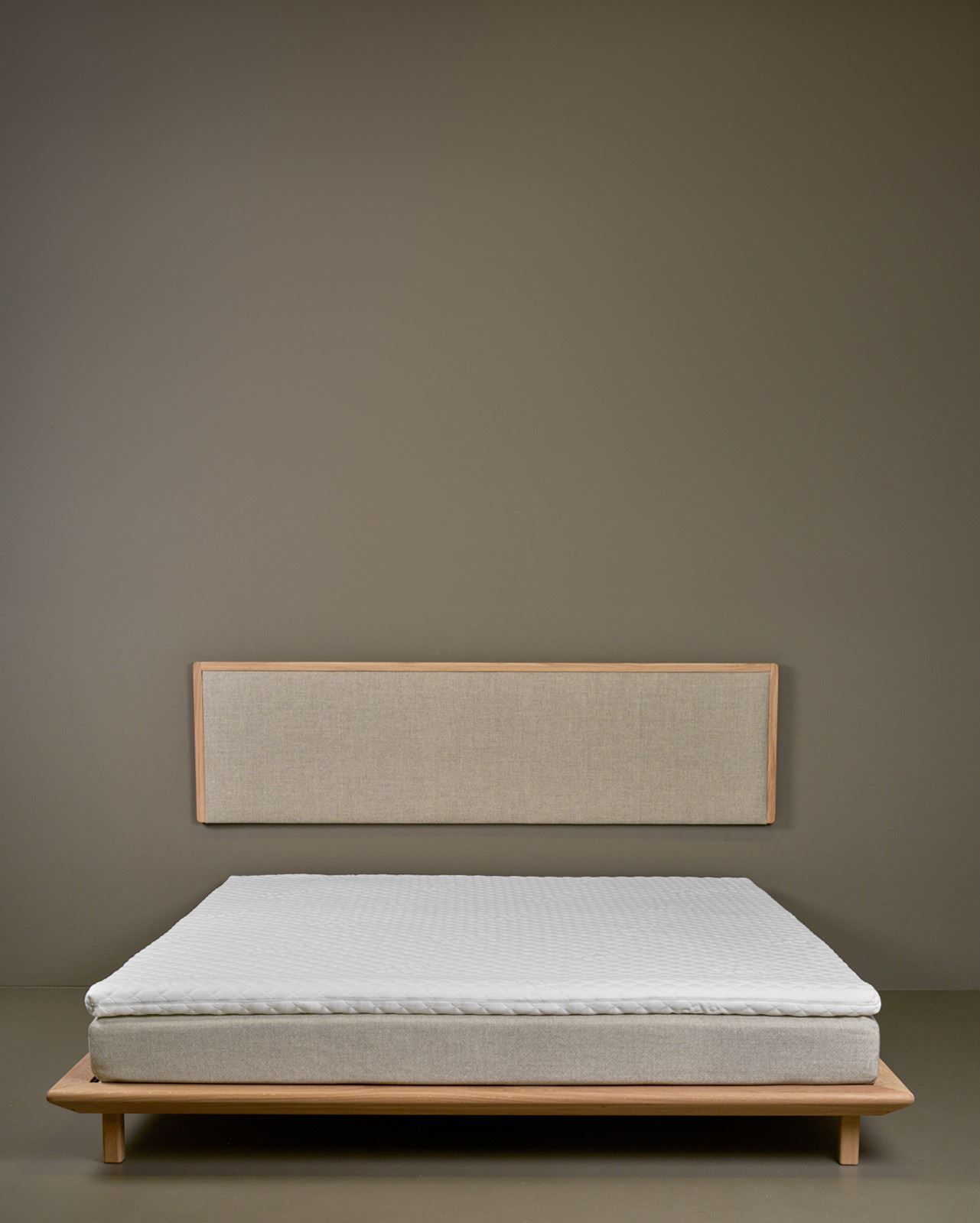 Sengegavl hvitoljet hvit - 199x3x55 cm