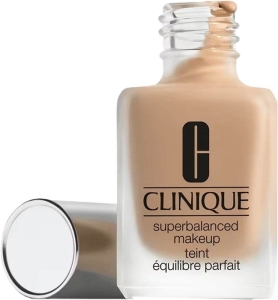 Clinique Superbalanced Make-up