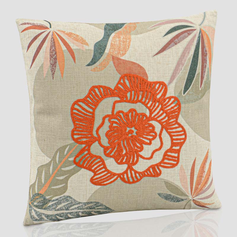 Coussin imprimé brodé 'Carmina'