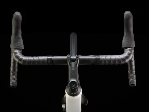 Trek Domane AL 4 Gen 4 Era White - Racercykel - 2025