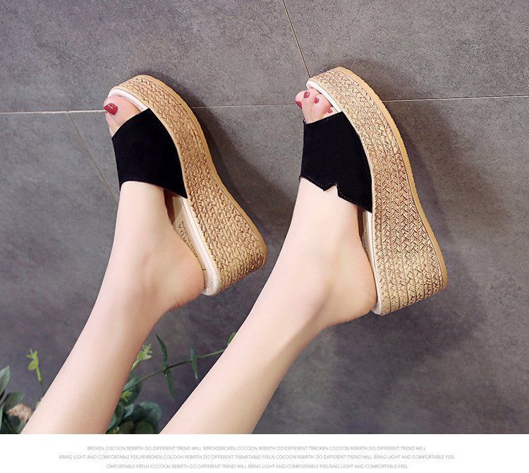 Terute - Sandalen met sleehak