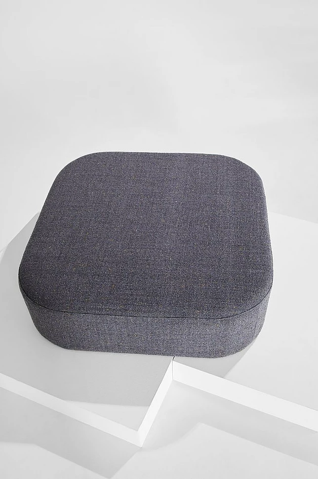 Ava stor puff i boucle 100x100 cm