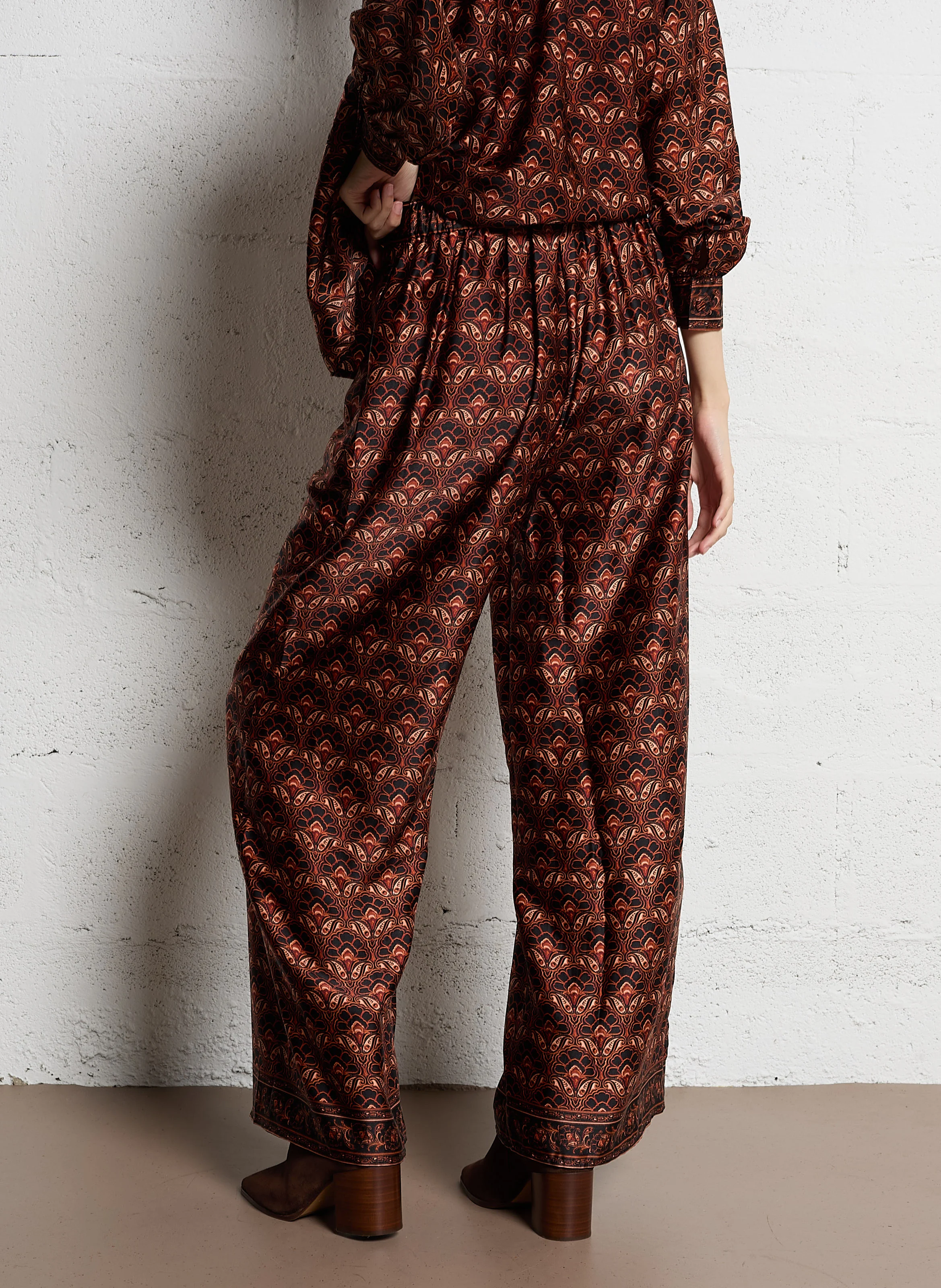 PENNY - Pantalon large imprimé satiné| Marron