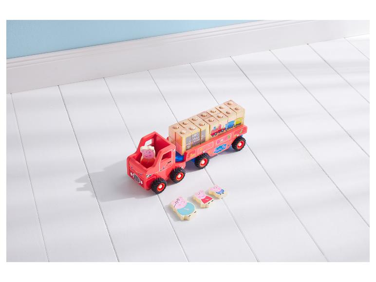 Houten vrachtwagen met aanhanger