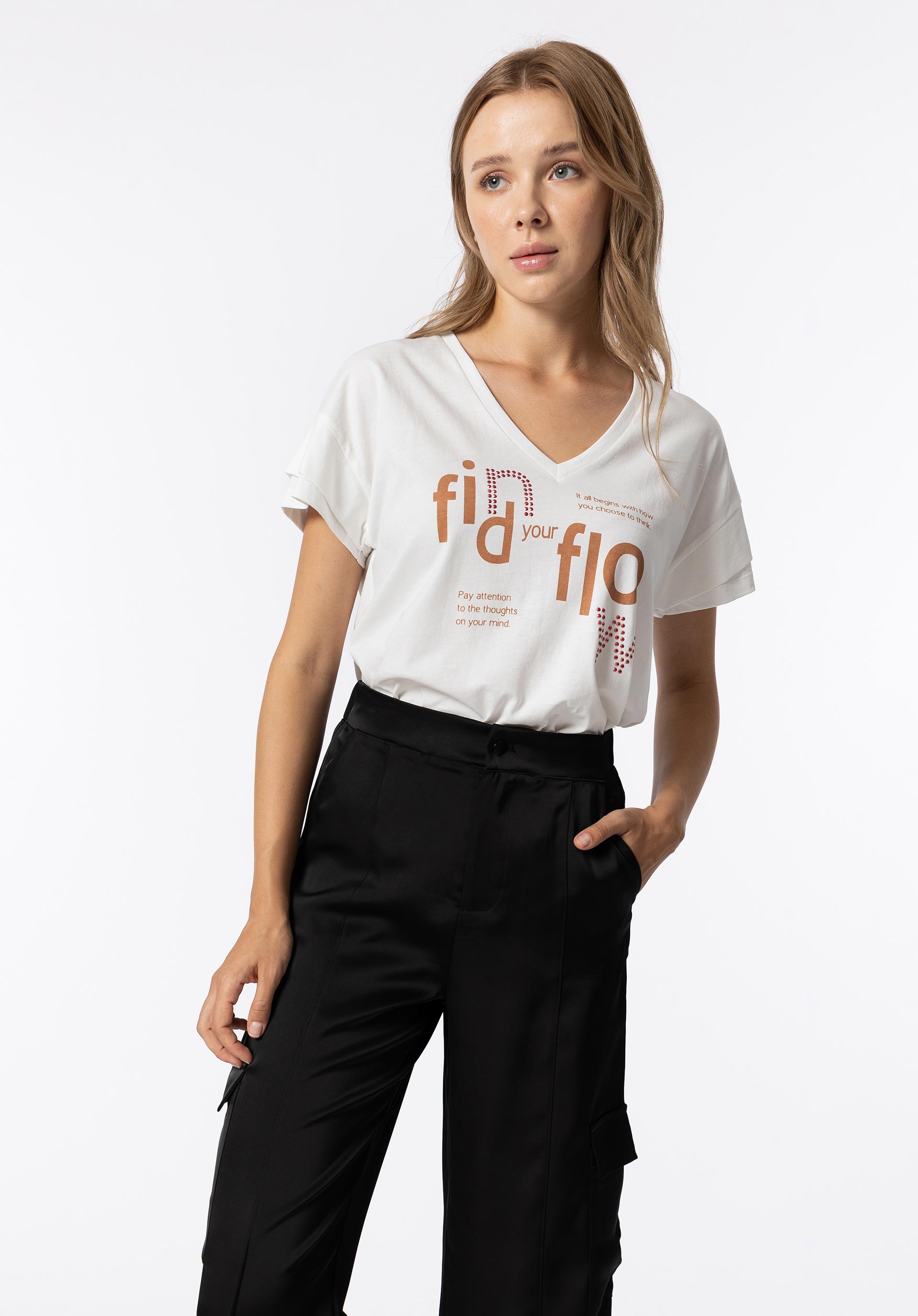 T-shirt com Mensagem e Aplicações
