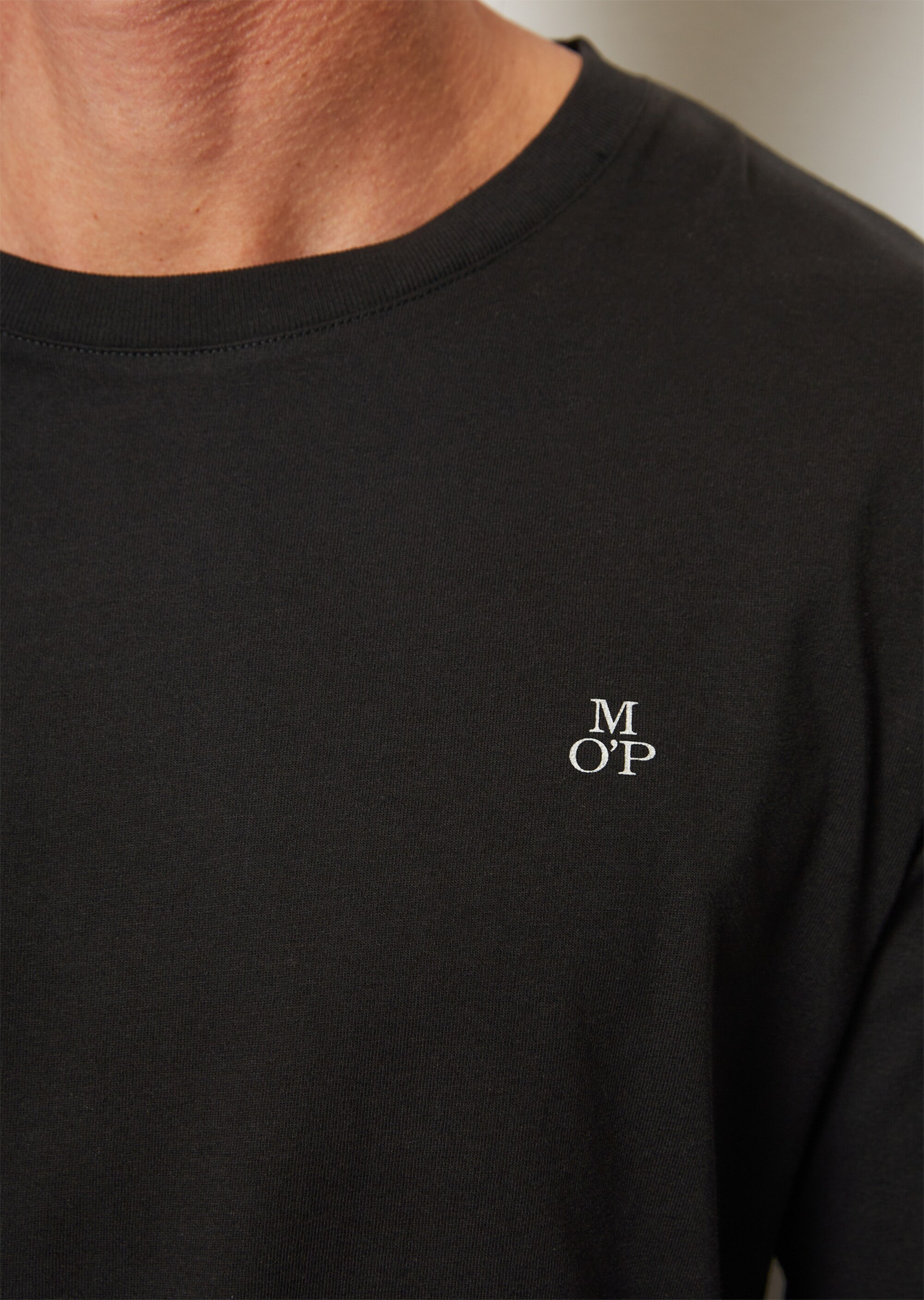 Longsleeve shaped aus reiner Bio-Baumwolle
