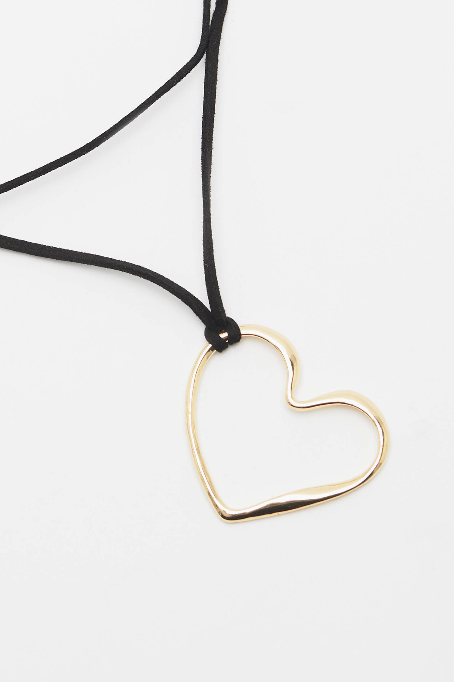 COLAR DE CORAÇÃO COM CORDÃO - DOURADO