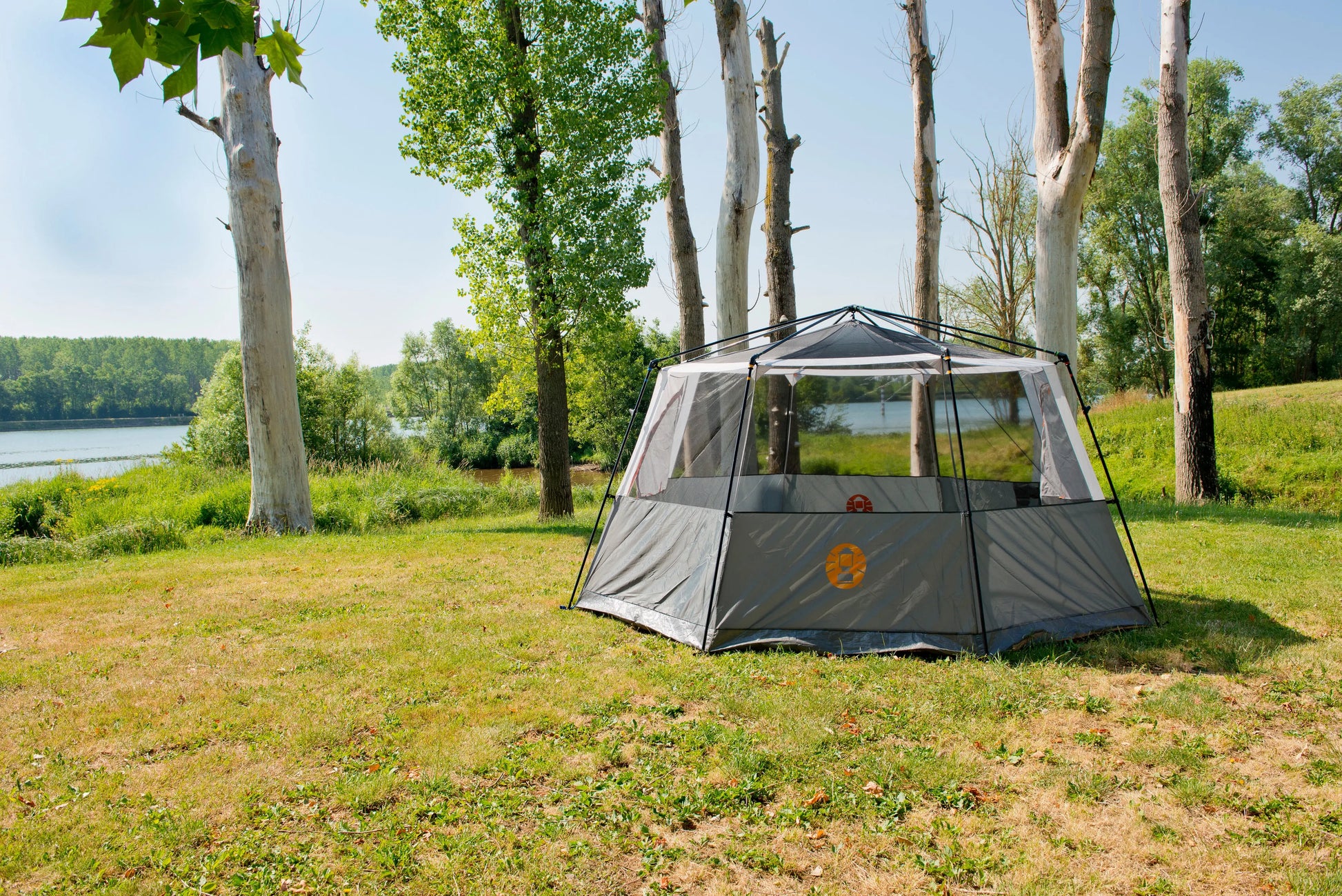 Coleman Octagon 8 Orange