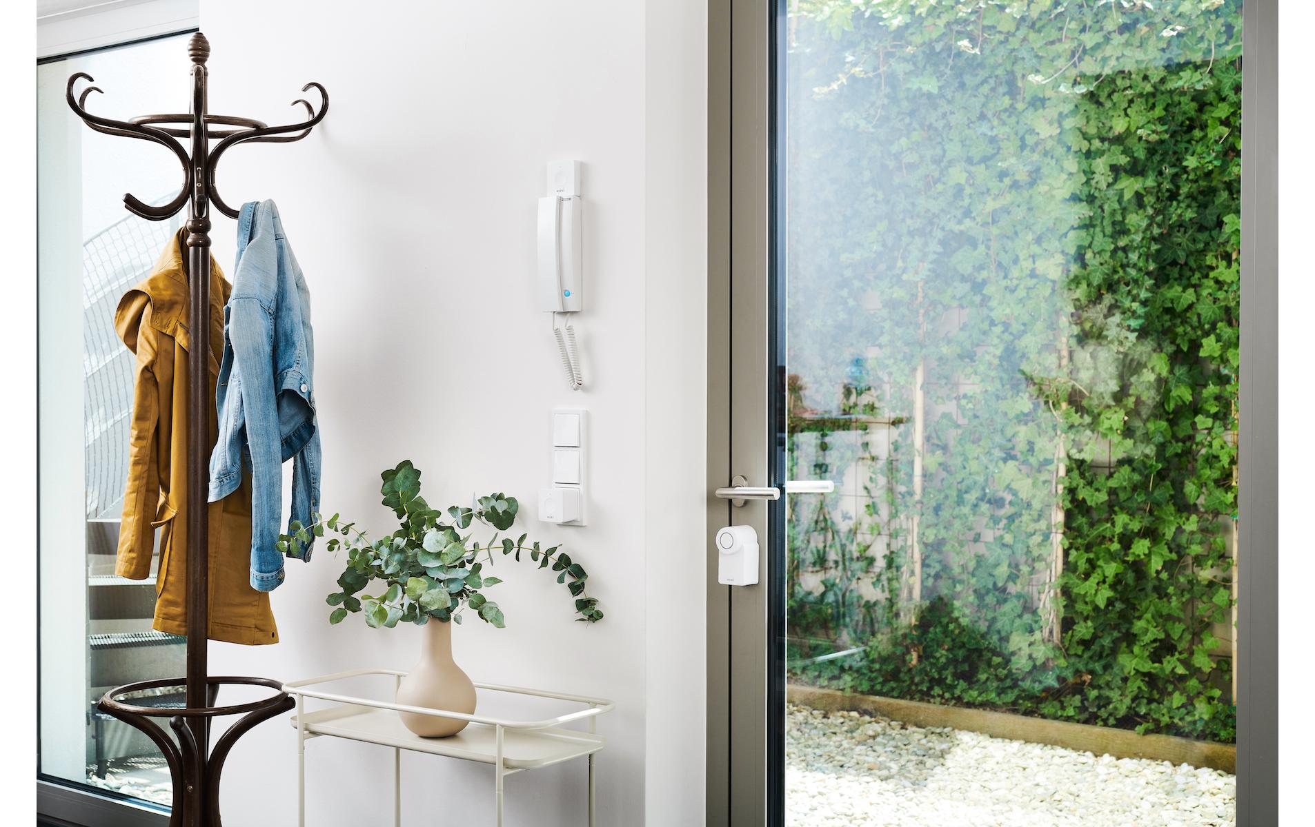 Smart Lock Opener WeissMacht aus deiner bestehenden Gegensprechanlage einen smarten Türöffner