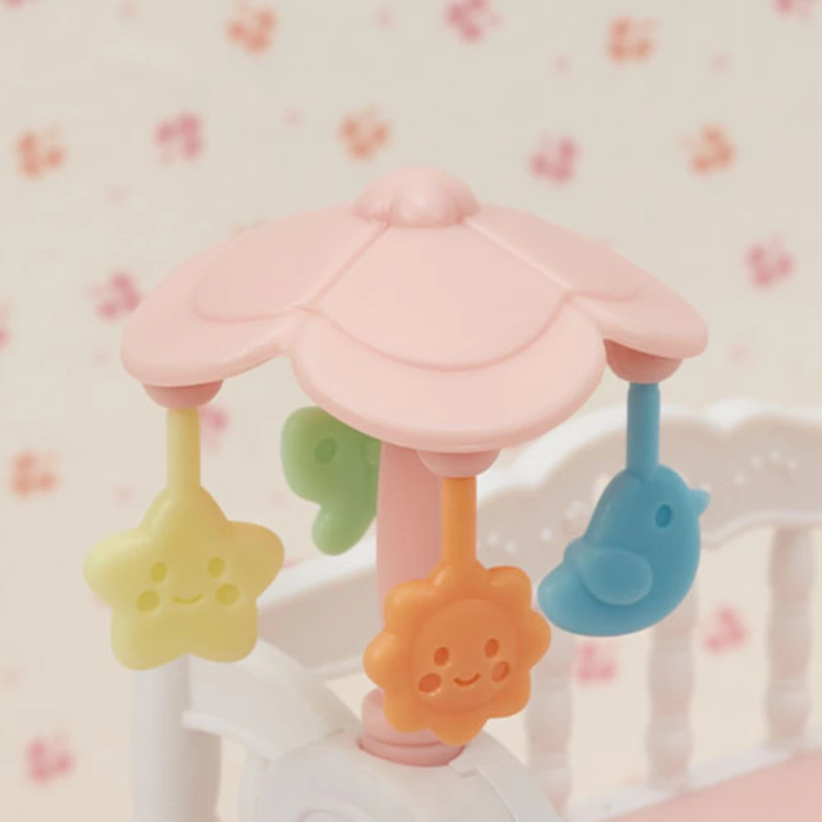 Sylvanian Families® Babybett mit Mobile