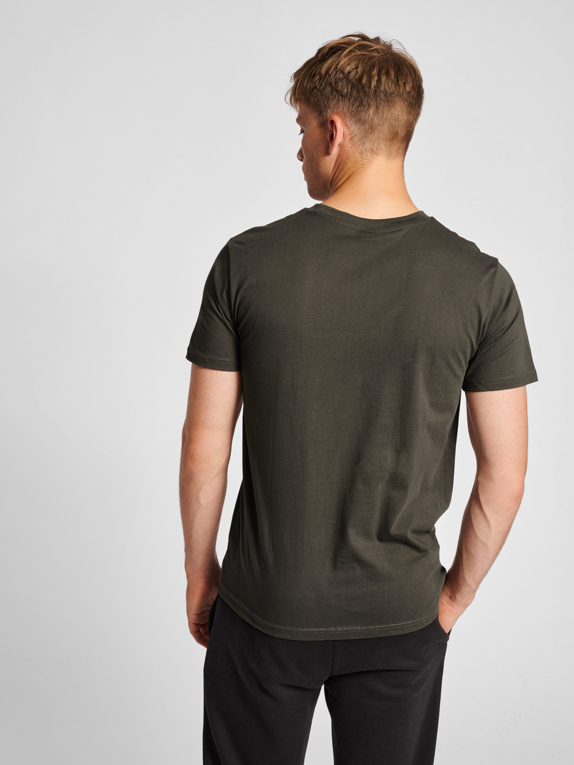 hmlRED BASIC T-SHIRT S/S