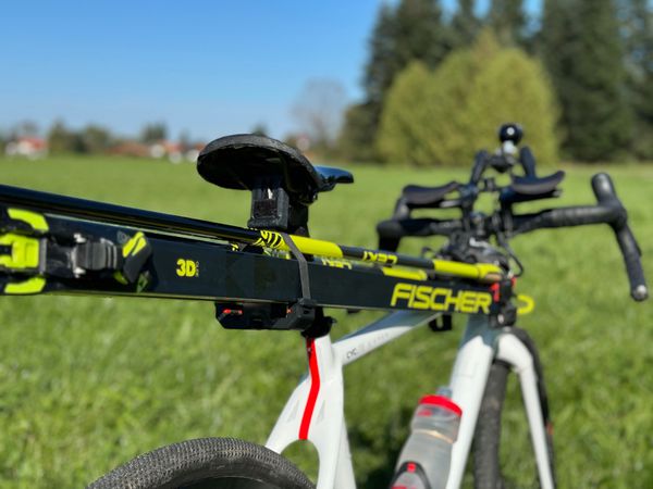 SKI RACK  03 Skiträger für Velos  schwarz