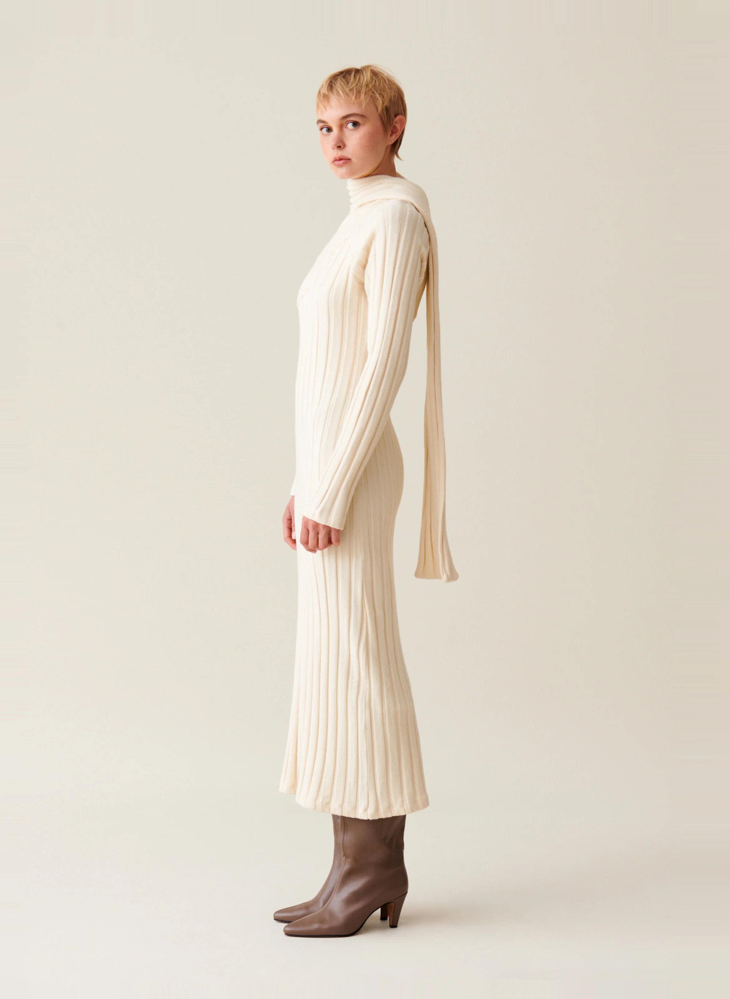 Robe longue maille à écharpe | Blanc