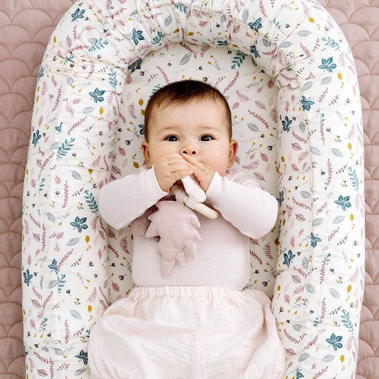 Cam Cam Copenhagen Leaves Rattle Mix rose