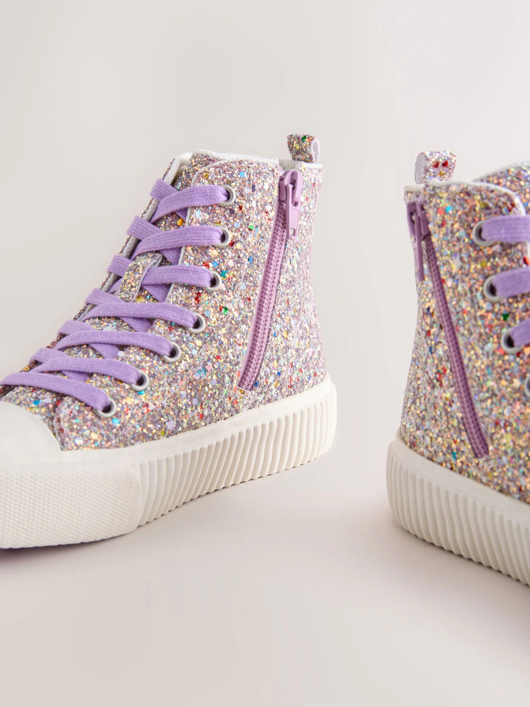 Meerkleurige glitter - Hoge sneakers met veters