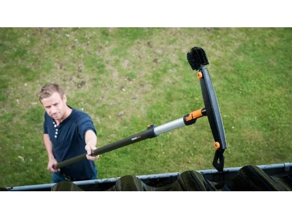 FISKARS QuikFit Gutter Cleaner   Shaft Telesc L