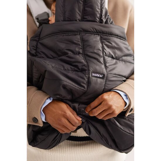 Cape d’hiver pour porte-bébé   Noir        de               BabyBjörn