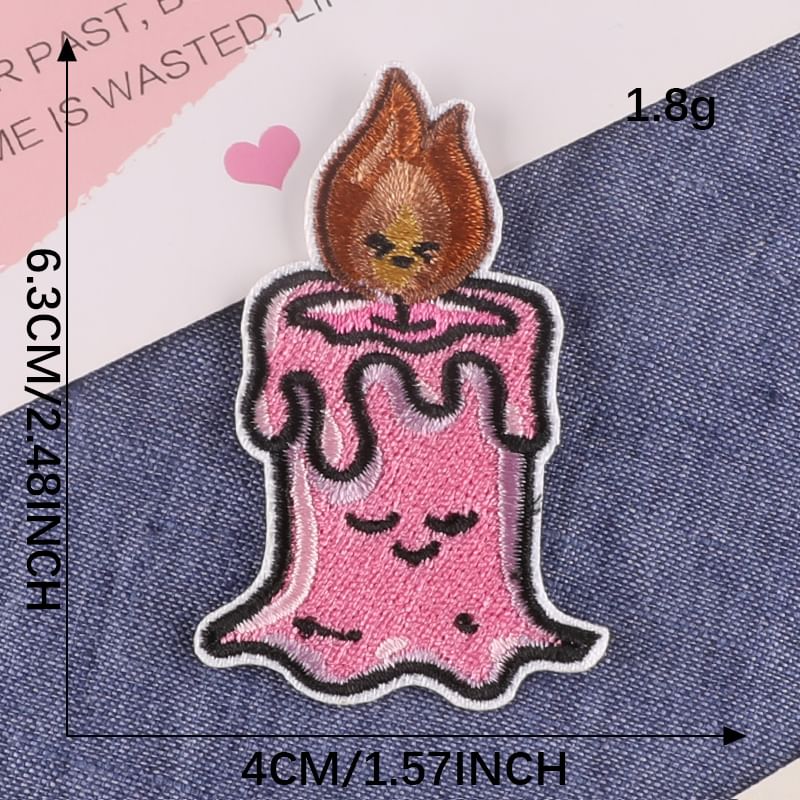 Embroidery Kingdom - Cartoon / Lettering Geborduurde Applicatie Patch (Diverse Ontwerpen)