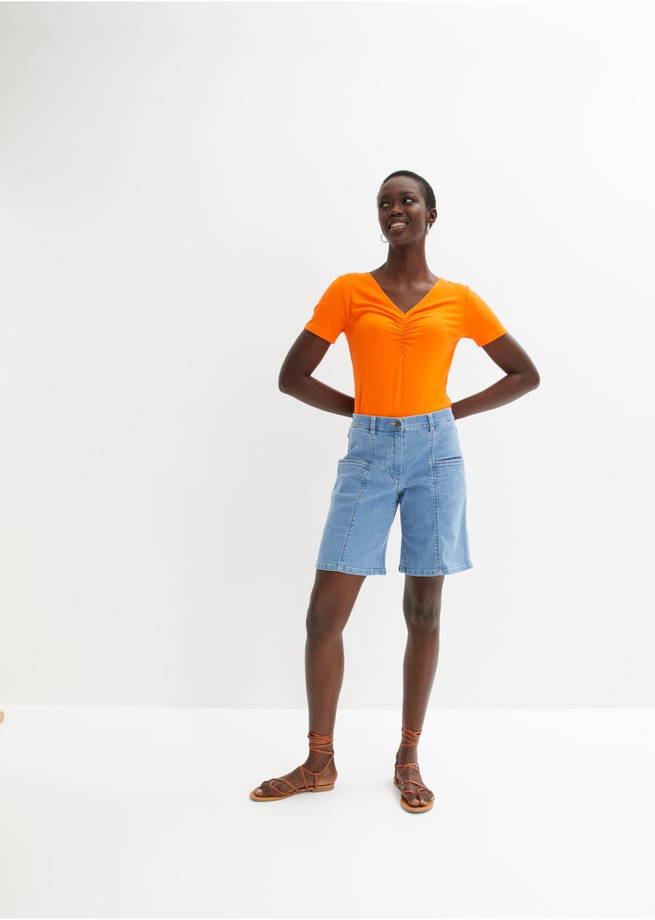 Bermuda en jean avec grandes poches et taille confortable
