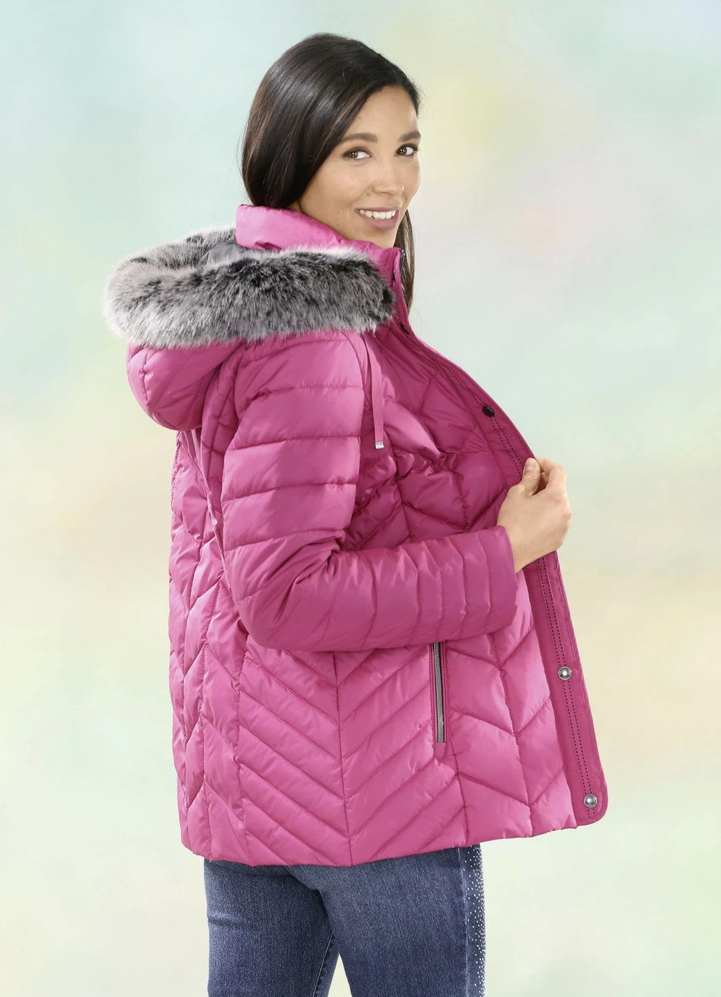 Jacke mit abnehmbarer Kapuze