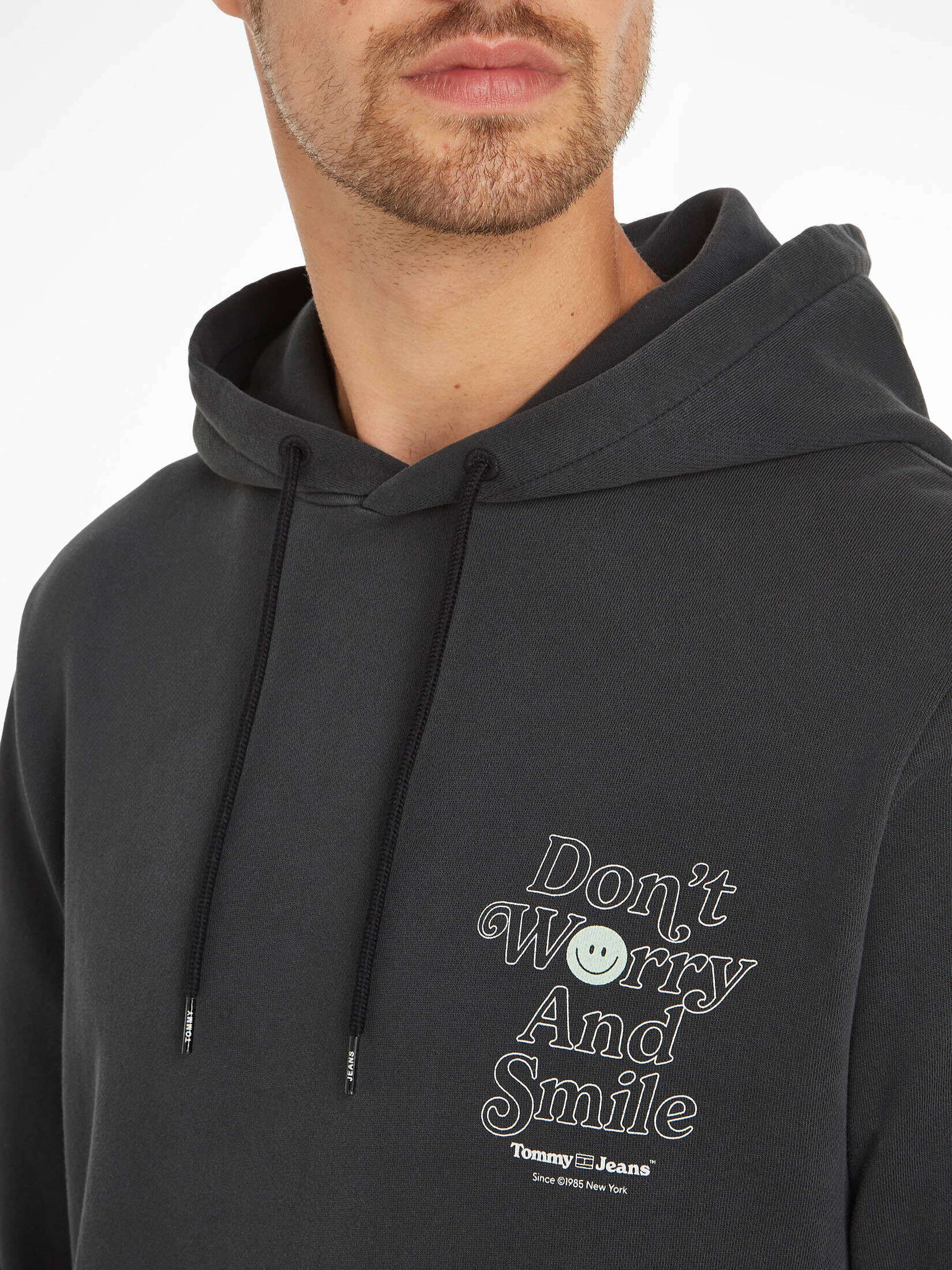 Tommy Jeans| Herren Sweatshirt mit Kapuze TJM REG NOVELTY GRAPHIC HOODIE