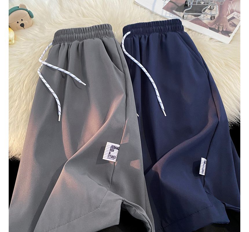 Sinlarity - Effen shorts met trekkoord in de taille
