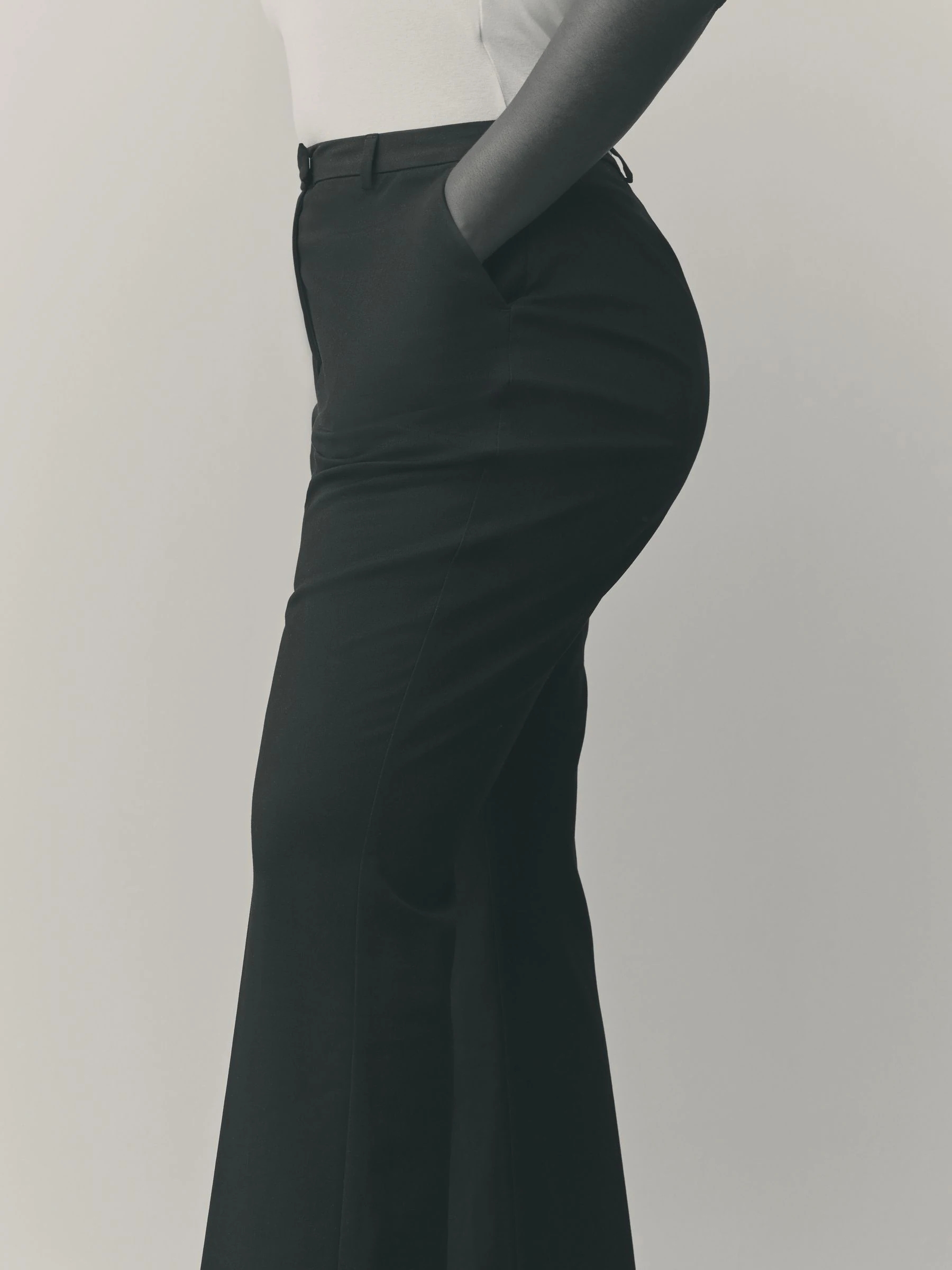 Zwart - Modieuze Hourglass broek met bootcut