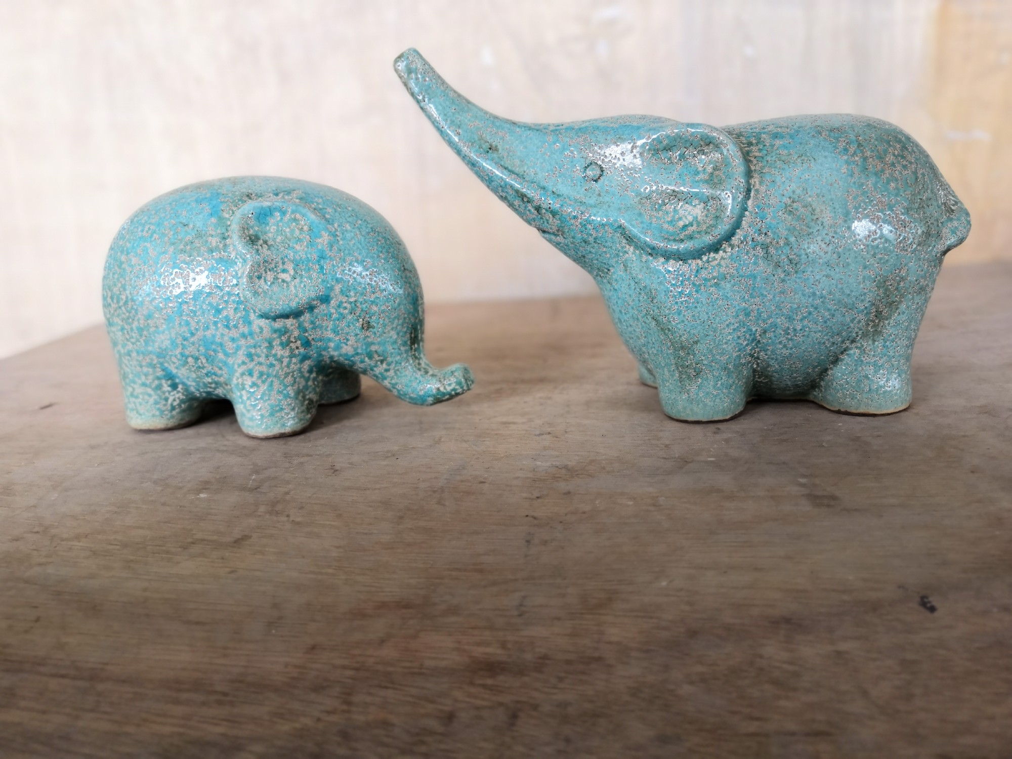 Keramikelefant, blau, T 20 cm, B 10,5 cm, H 11,5 cm von fischer's lagerhaus