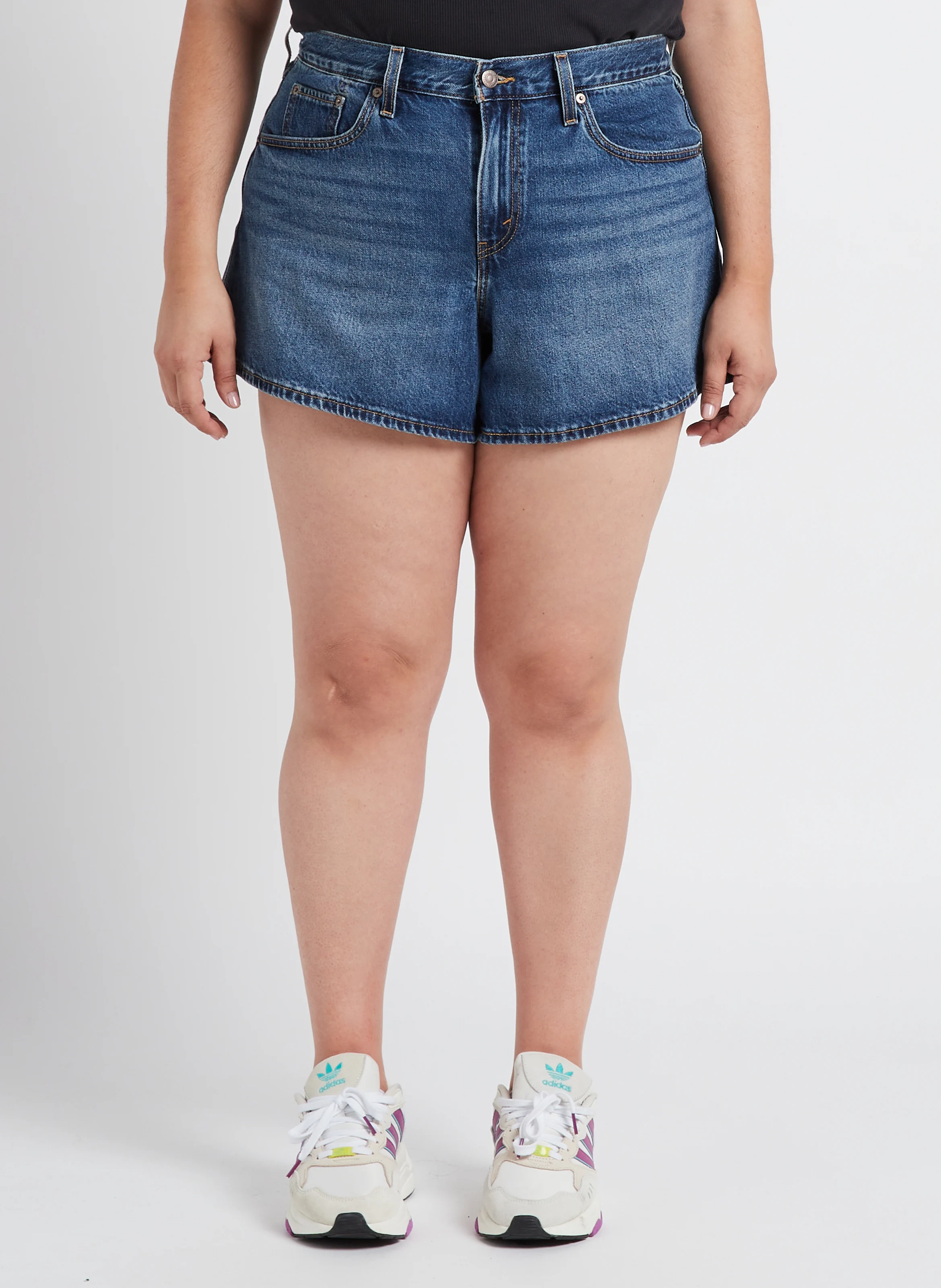 PLUS 80S MOM SHORT - Short en jean taille haute | Noir