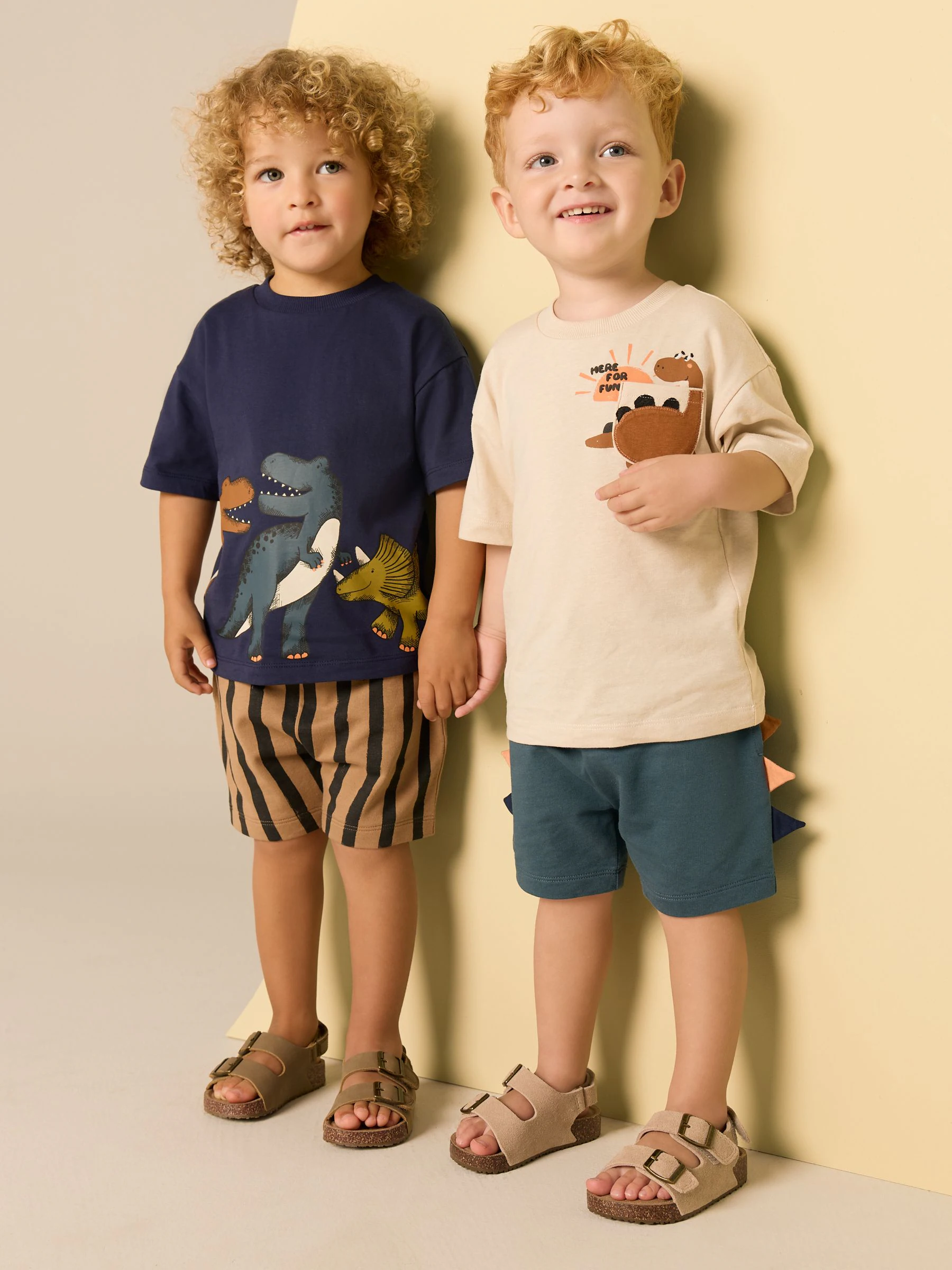 Marineblauw/kiezelkleurig - Set van 2 T-shirts met korte mouwen en shorts (3 mnd - 7 jr) (3 mnd - 7 jr)