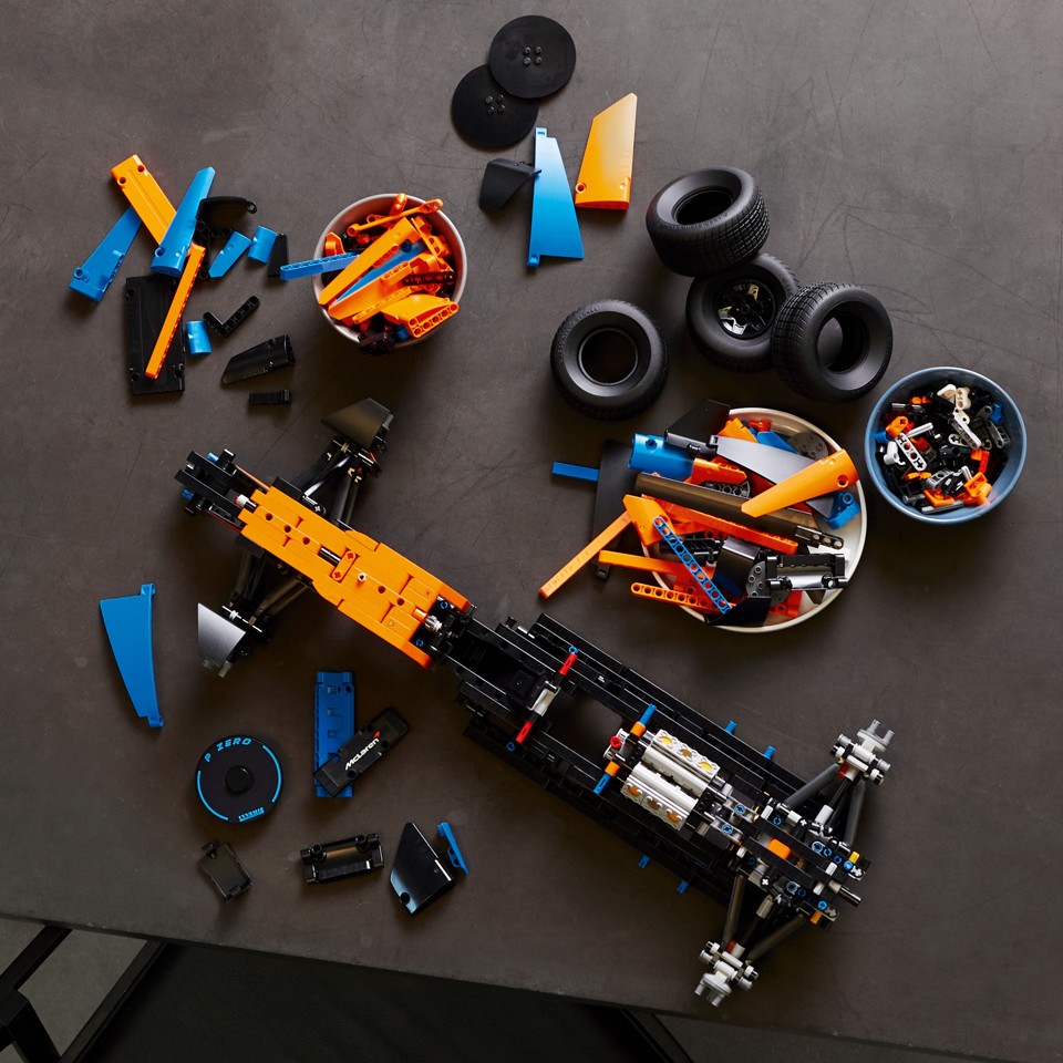 LEGO Technic - McLaren Formula 1™-racerbil (42141)