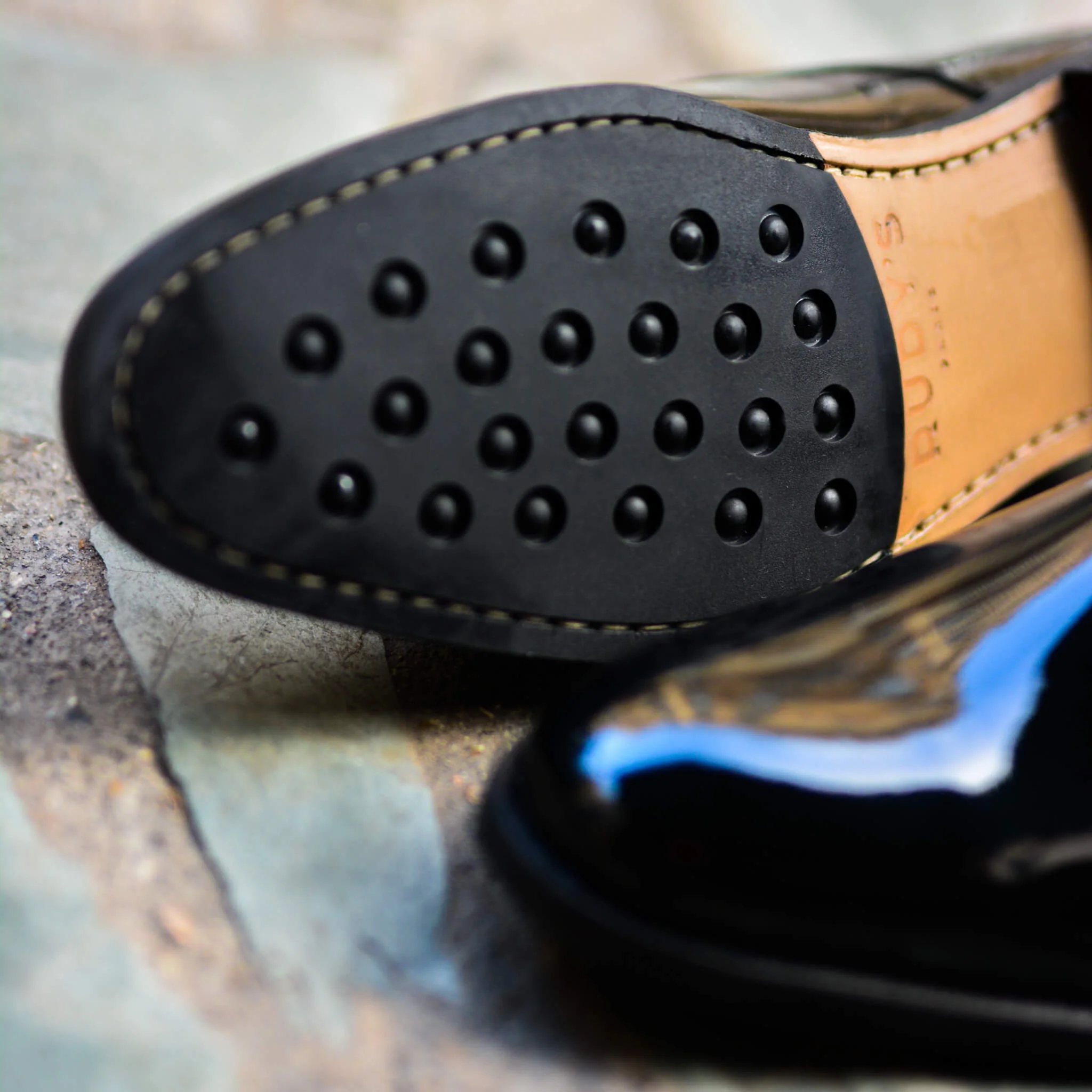 Dikens-Derby en cuir vernis noir