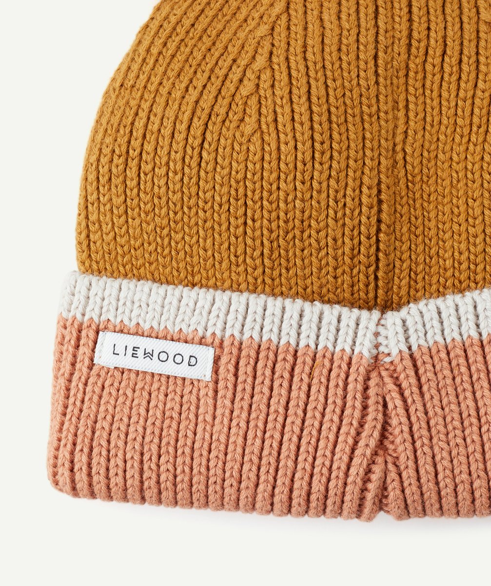 LIEWOODBONNET GINA EN TRICOT CÔTELÉ ET COTON BIO MARRON ET ROSE AVEC OREILLES D’OURS