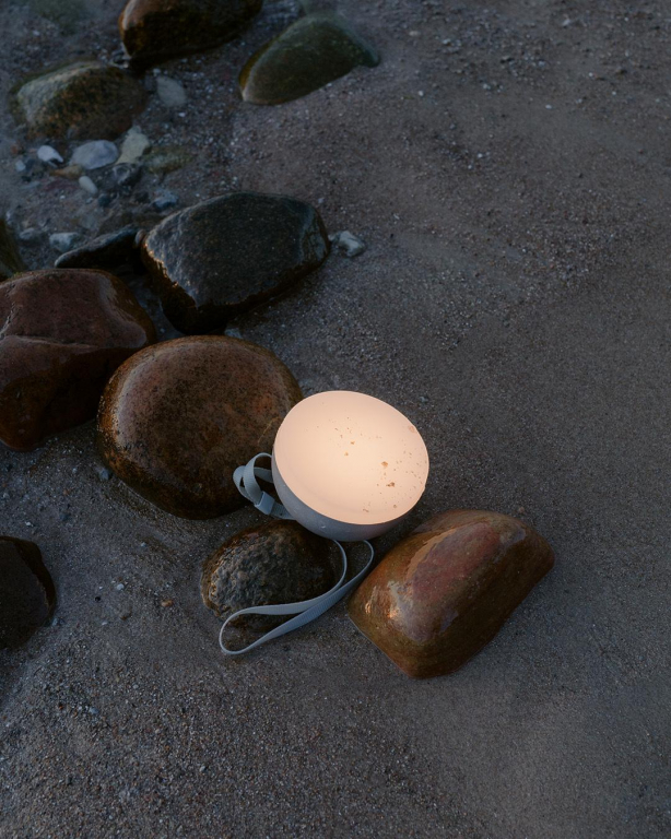 New Works Sphere tafellamp LED oplaadbaar outdoor Dark Bronze