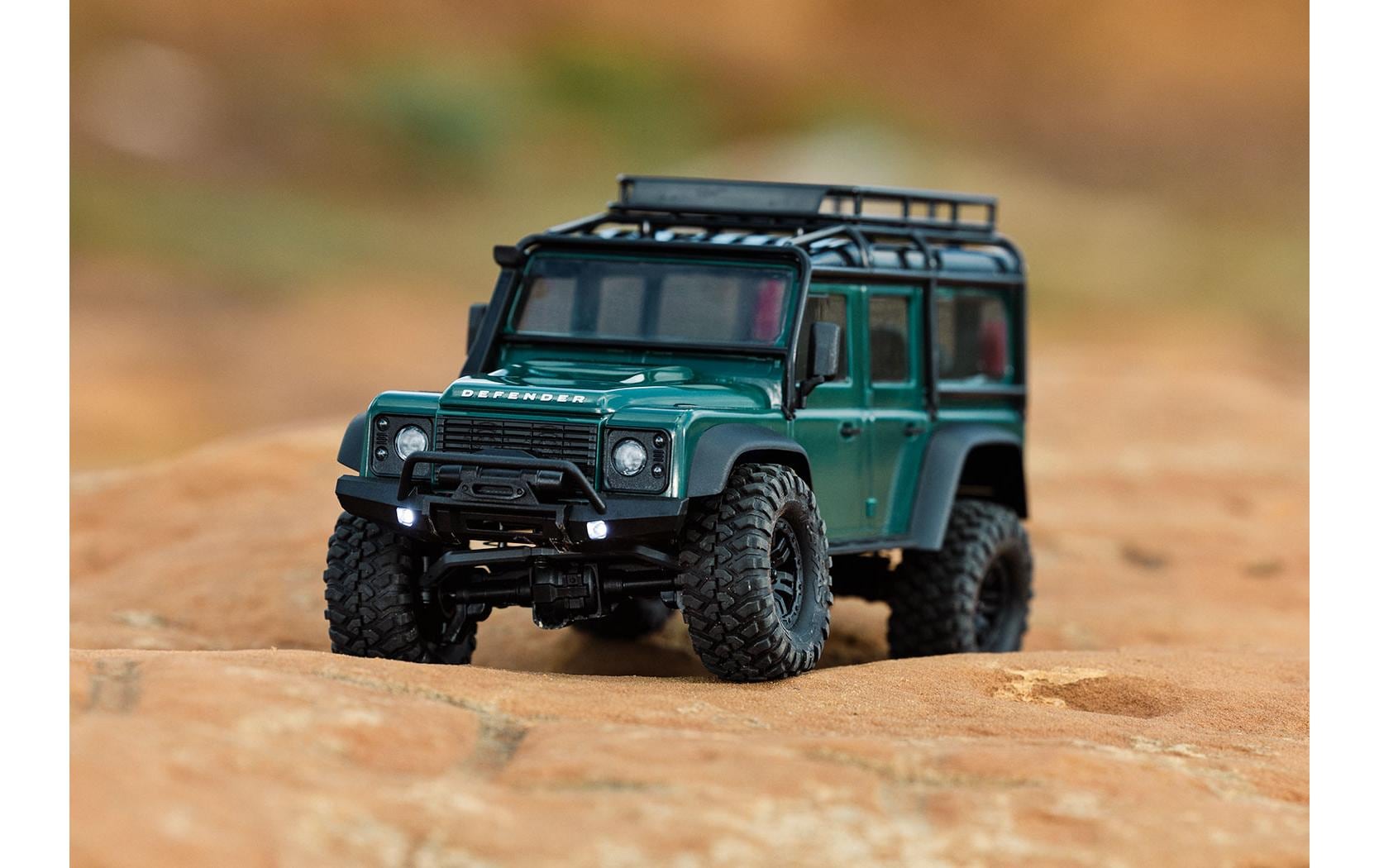 Scale Crawler TRX-4M Land Rover Defender Grün, RTR, 1:18<br>TRX-4 Performance im Mini-Format