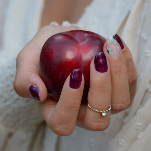 Le Mini Macaron Gel Polish, Dark Plum