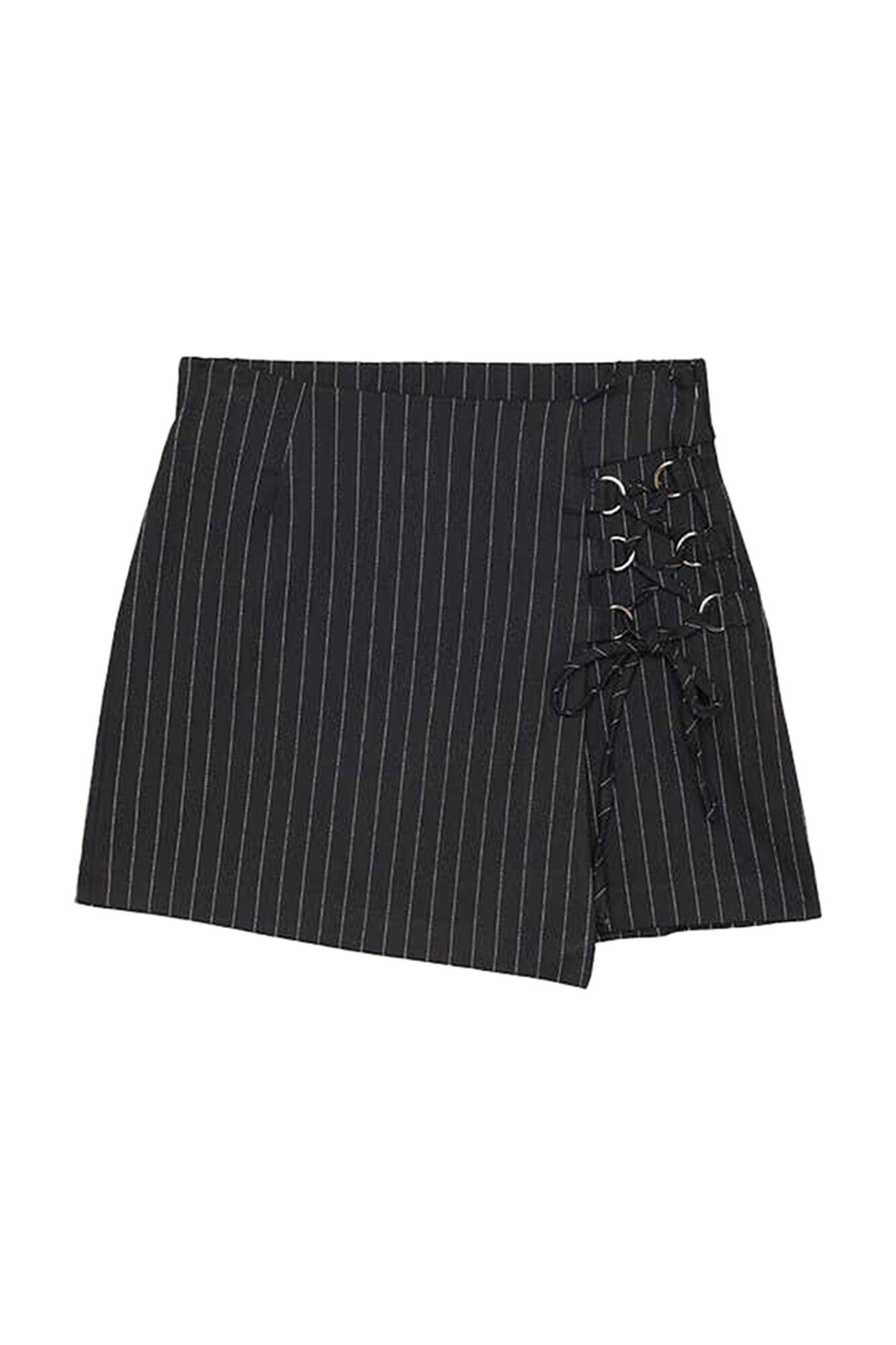 Saia-calça com cadarço e acessórios