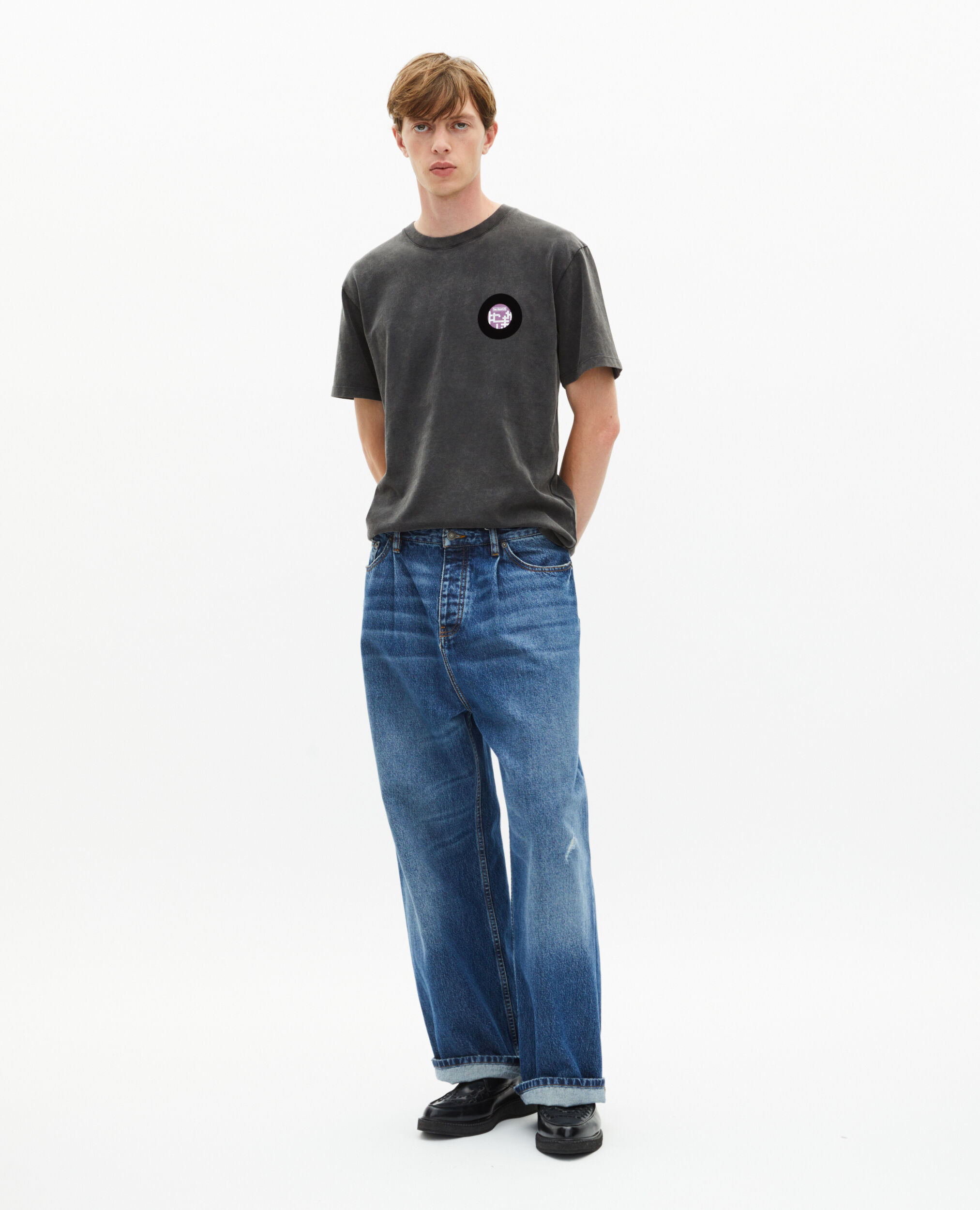 T-shirt avec flocage vinyl noir