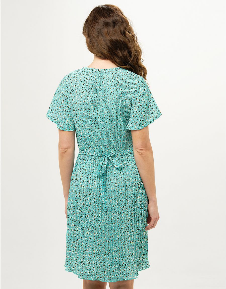 Robe plissée vert clair