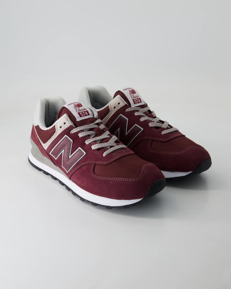 New Balance ML574EVM Sneaker in Bordeaux
