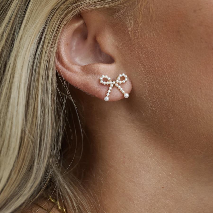 Timi Of Sweden Juliette Cute Pearl Bow Stud Earrings