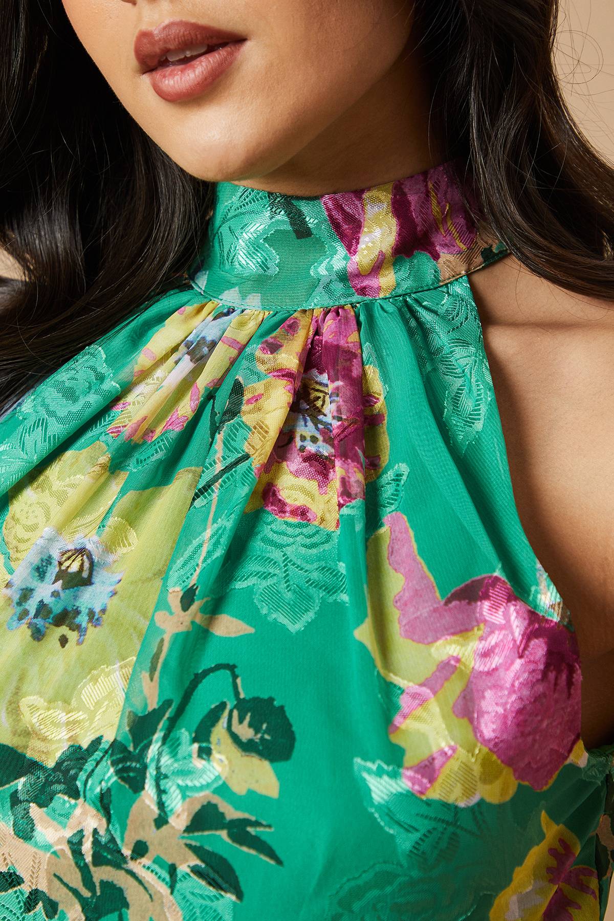 Oasis Robe Mi-Longue à Col Licou en Satin Dévoré Floral