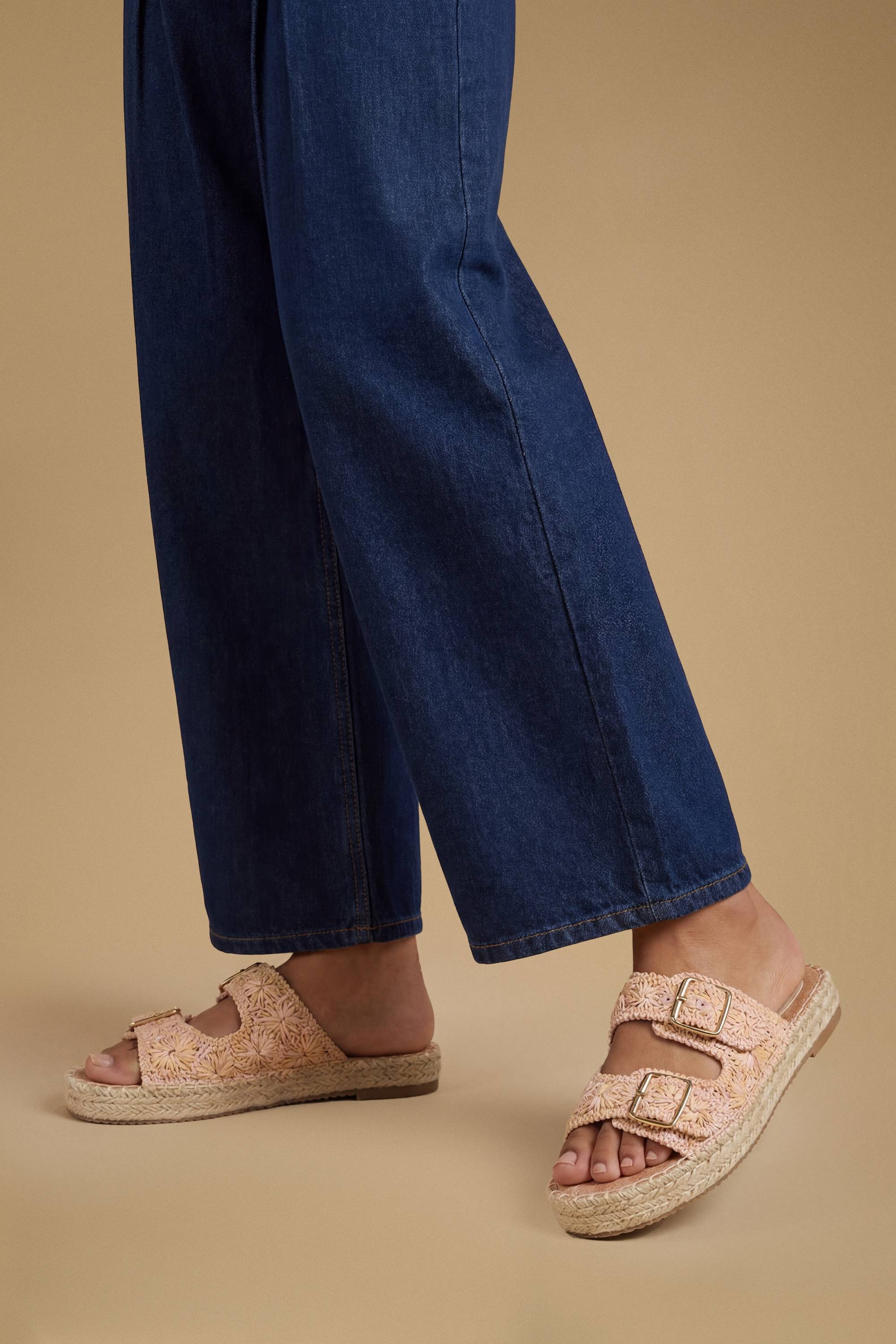 Oasis Sandales Plates Eva Style Espadrilles Brodées Avec Détail Boucle