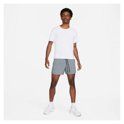 Short Nike Dri-Fit Stride Gris