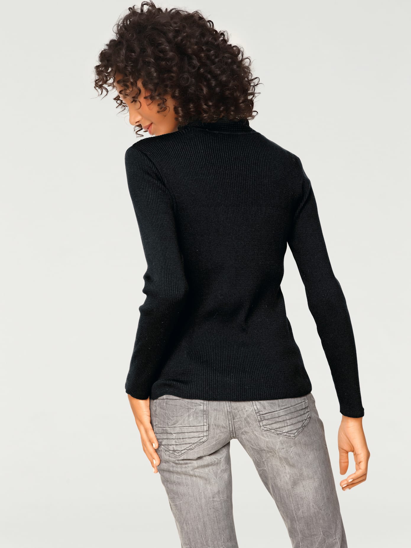 Pull col montant look tendance
