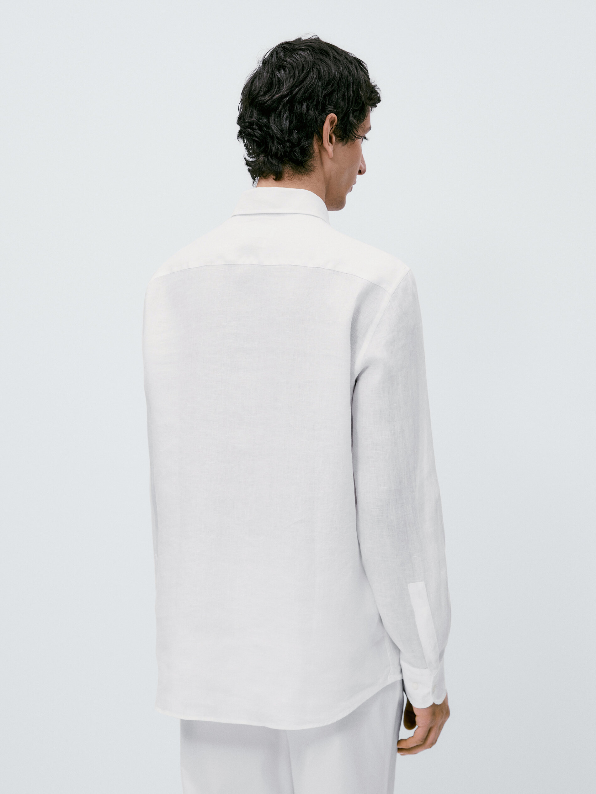 Camisa de corte regular, 100% linho - BRANCA